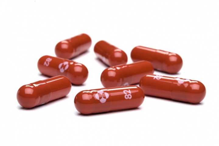 Plan to buy COVID-19 pills unchanged despite lower efficacy: CECC