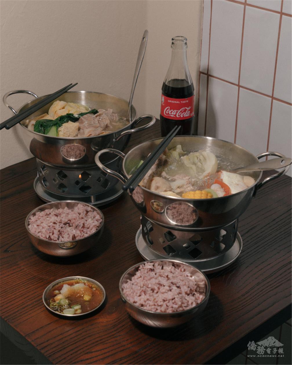 The restaurant's regular dish, the hotpot, with its soup recipe and ingredients exported from Taiwan. 